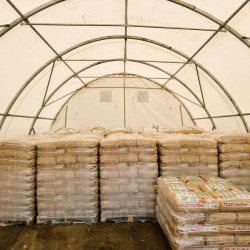 Tenda per balle di fieno 6x18 m 206012R Tenda per balle di fieno 6x18 m 206012R