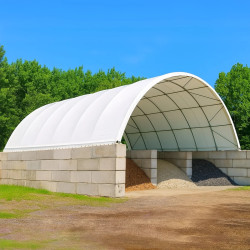 Overkapping over betonblokken BC4040 12x12m