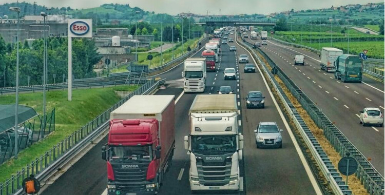 Hala namiotowa dla firmy transportowej. Dlaczego to idealne rozwiązanie? />
  </div>

                        