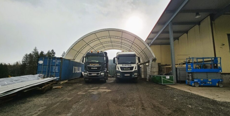 Montaggio rapido di una copertura del container 10×12 per Bausan Aluminium a Grębocin />
  </div>

                        